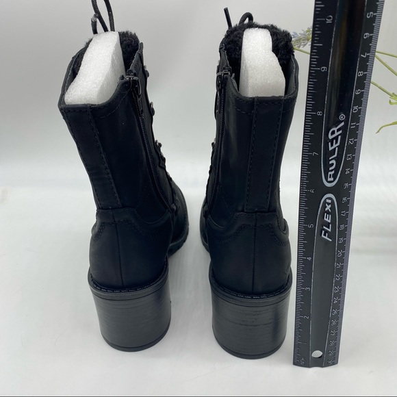 BARETRAPS
Women's Hadlee Faux Fur Block Heel Bootie in black size 7M - Picture 2 of 7